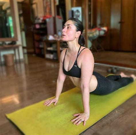 Kareena Kapoor Khan Yoga Workout Stills Cinehub