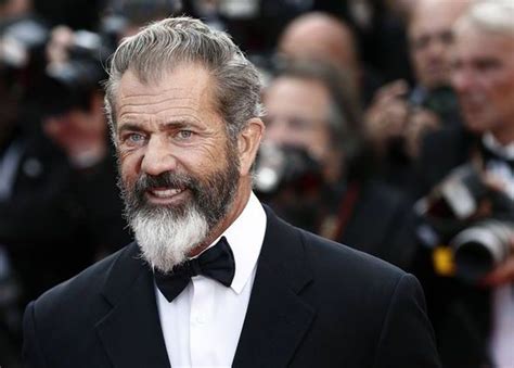 O site diz que a saída do ator foi amigável e que a agenda do ator foi um dos motivos para. Esquadrão Suicida 2 pode ser dirigido por Mel Gibson e ele ...