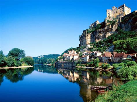 Find hotels in dordogne, fr. Département de Dordogne - 24 » Vacances - Arts- Guides Voyages
