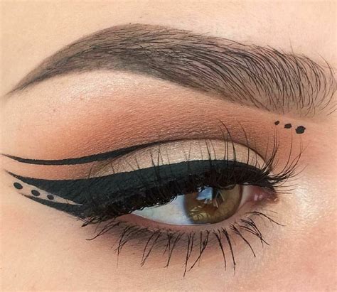 Best Eyeliner Stencil That You Wont Regret Buying Fashion Lic