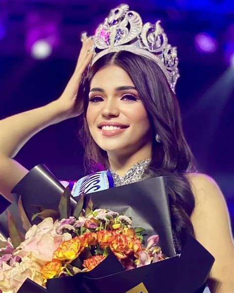 Gwendolyne Fourniol Es Coronada Miss Mundo Filipinas 2022 Miss World