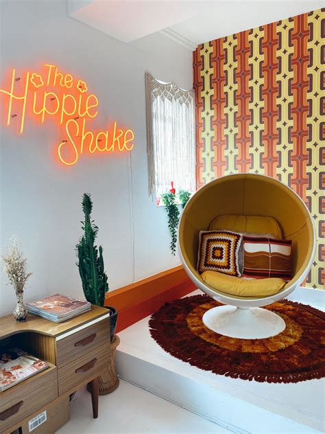 60s Inspired Neon Sign For The Hippie Shake 70s Interior Retro