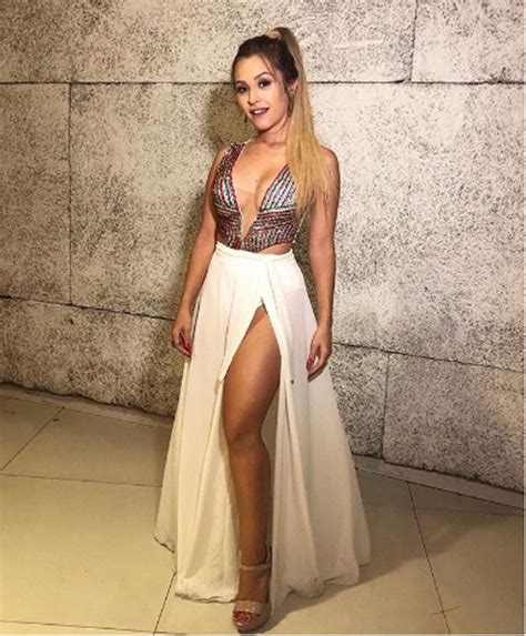 Mas na festa do líder isso aconteceu. Carla Diaz se prepara para o Carnaval: "Faz parte da minha ...