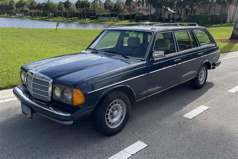 1982 Mercedes Benz 300td Turbo For Sale On Bat Auctions Sold For