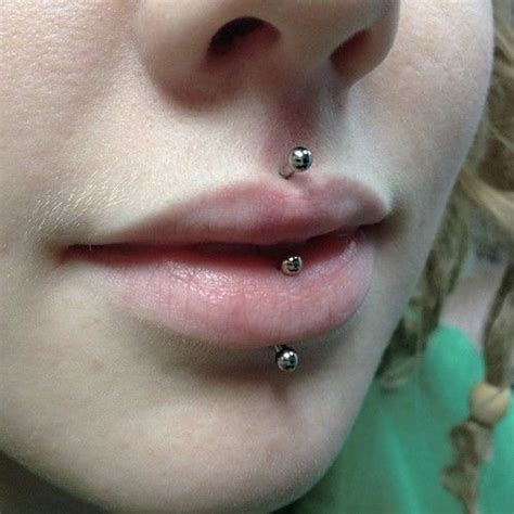 Pin By Anatometal On Nbody And Jewelry Vertical Labret Piercing Lip Piercing Labret Upper Lip
