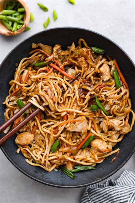 Easy Chicken Chow Mein Recipe Healthyvox