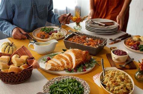 Every year for thanksgiving we get the fully cooked butterball turkey dinner from publix.the dinner we get is for 7 to 10 people for $49.99.turkey is 10 to. Publix Turkey Dinner Package Christmas / I know in tv and films there's always turkey for ...