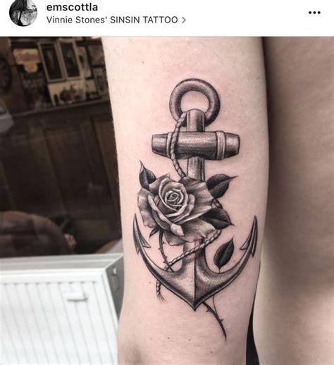 Just like other subjects, tattoos with roses come out in variety of designs, which is one of popular tattoo ideas for both and men and women. Rose und Anker Tattoo - Marine Champenois - Tägliches Pin ...