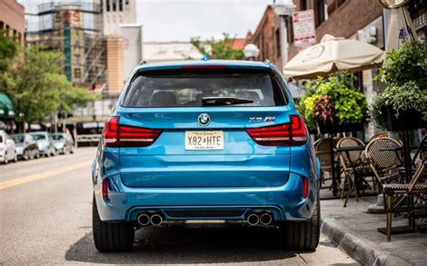 But while many are excellent, there sure are a lot jeep grand cherokee8/10. Comparison - BMW X5 M AWD 2018 - vs - Jeep Grand Cherokee Overland 2018 | SUV Drive