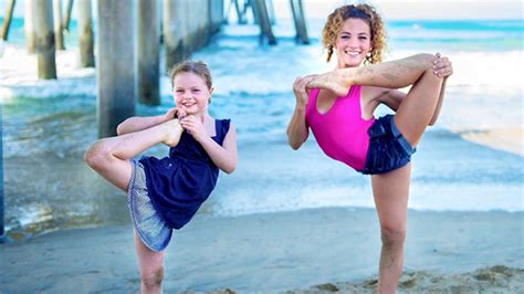 Learning Contortion From Sofie Dossi Rtm Rightthisminute