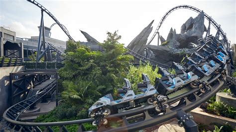 Behind The Teeth Inside Look At Queue Line For Jurassic World Velocicoaster