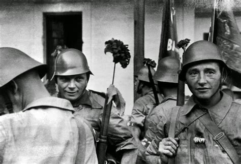 Black And White Photos Of Spanish Civil War From 1936 1939 ~ Vintage