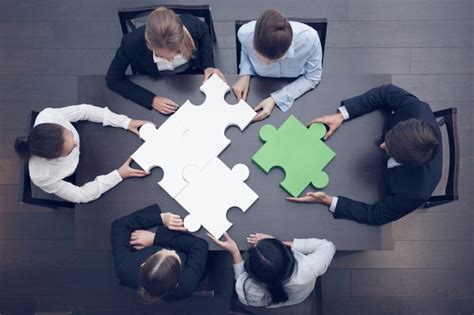 7 Tips For Creating A More Interdependent Team