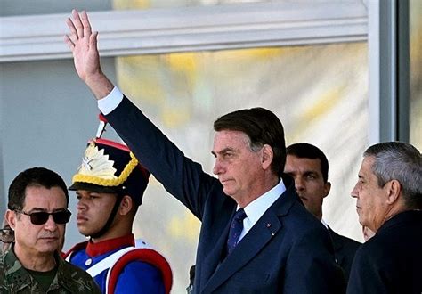 Bolsonaro Completou Entrelaçamento Das Forças Armadas Ao Política