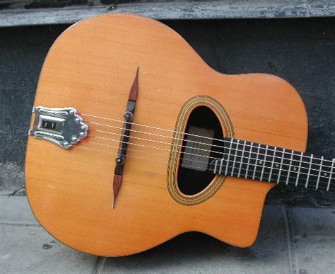 He is preparing a website to display his collection. 1990 JP Favino | Guitar Archive