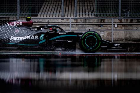 Mercedes Amg Petronas F Lewis Wallpapers