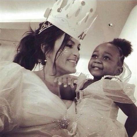 Mariska Hargitay With Daughter Amaya Mariska Hargitay Celebrity Families Grey Anatomy Season 10