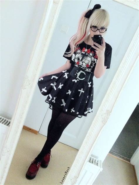 Influence can be taken from various japanese styles like harajuku and lolita. +25 Pastel Goth Looks to Inspire You | Fashion, Pastel ...