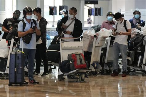 الفلبين تحظر دخول المسافرين من 7 دول أوروبية بسبب متحور أوميكرون rt arabic