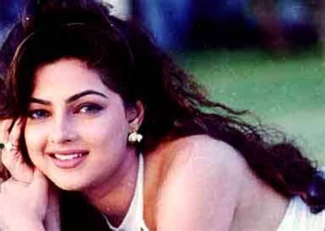 Top 90s Indian Actressesruled Bollywood 90s Celebrities