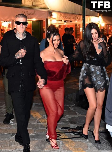 Kourtney Kardashian Flaunts Her Cleavage In Portofino Photos