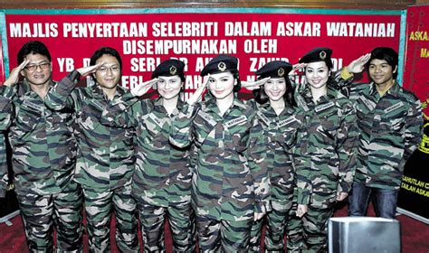 Siti Nurhaliza And 7 Selebriti Malaysia Sertai Askar Wataniah Aku