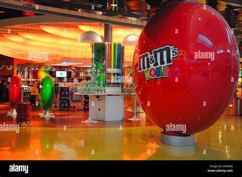 The Mandms Sweet Shop In The Florida Mall Orlando Florida Usa Stock