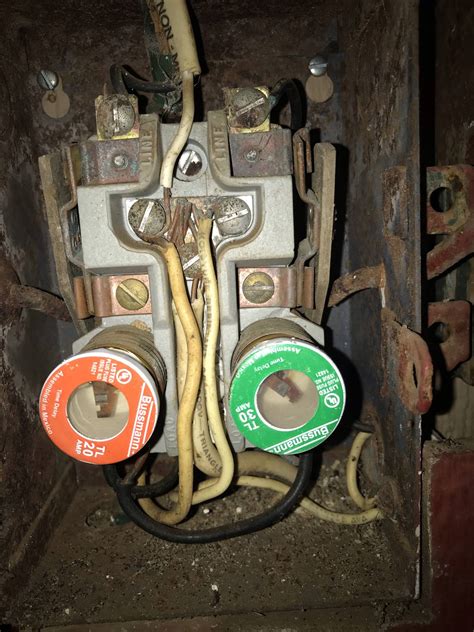 Electrical Need Help Identifying This Old Style Fuse Box Love Improve Life