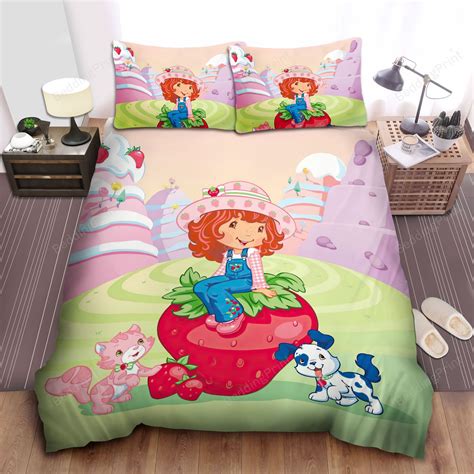 Strawberry Shortcake With Pupcake And Custard Bed Sheets Duvet Cover