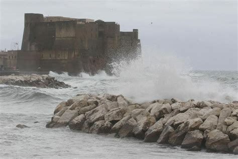 Allerta meteo roma e lazio venerdì 16 luglio 2021: Allerta meteo: venti forti su tutta la Campania. Dalle 18 ...