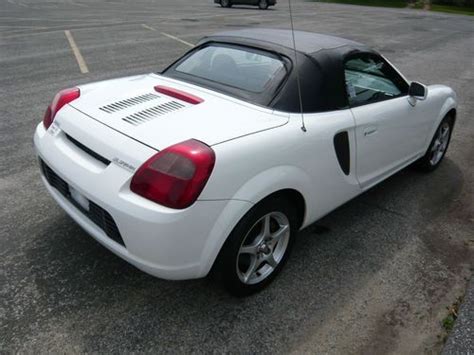 Electric cars, such as the new corolla hatchback, accounted for more than half of toyota's new vehicle sales in the first half of 2019. Purchase used 2001 Toyota MR2 Spyder Base Convertible 2 ...