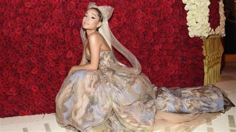 Ariana Grande S Met Gala 2018 Look Is Serving Major Sistine Chapel Vibes Glamour Met Gala
