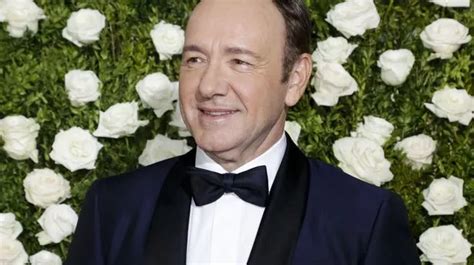 kevin spacey accused of showing teen porn and groping journalist as three more men come forward