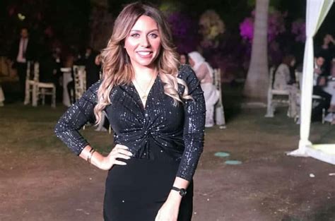قصة صور..جميلات فى مرمى قلوب نجوم الكرة - اليوم السابع