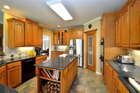 Restaining Oak Kitchen Cabinets Kitchen Design And Layout Ideas