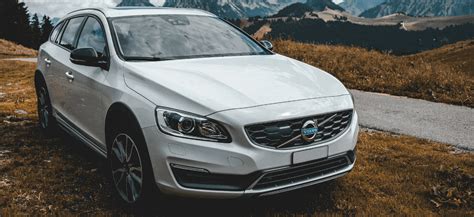 It was fuel efficient but still did not justify the $20k+ price vs a used junker, sold it a year later for $500 more than i paid new. Volvo Insurance Cost: Buy & Renew Car Insurance Online