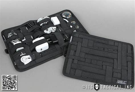 Cocoon Grid It Organizing Your Lifes Cables Chargers