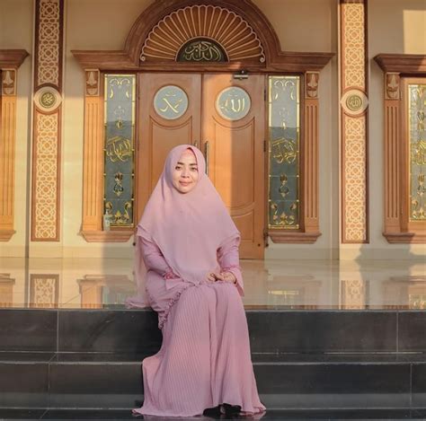 Delapan Artis Ini Bangun Masjid Ada Yang Bikin Tiga Sekaligus