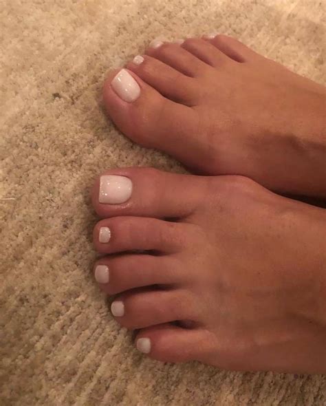 Kourtney Kardashian S Feet