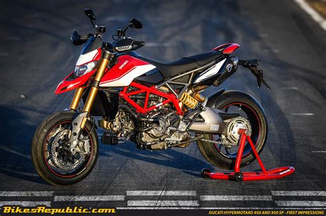 This is the third generation of the ducati hypermotard and several improvements have. Ducati-Hypermotard-950-ReviewHypermotard_950_SP_Static-13 ...