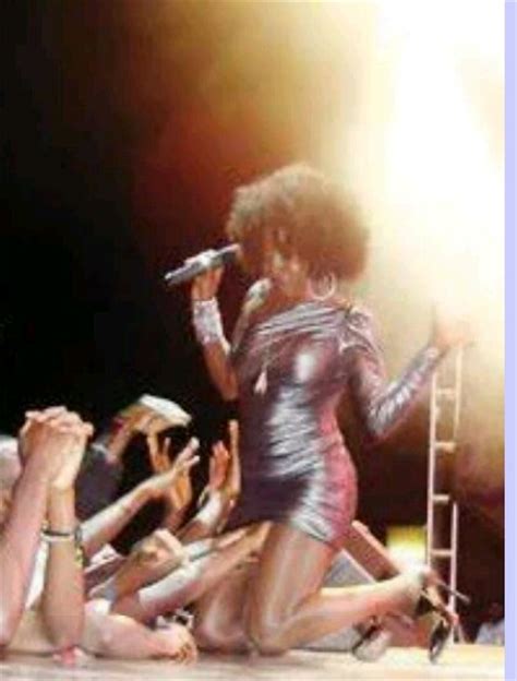 Photo Kenyan Female Singer Allows Fans To Touch Her