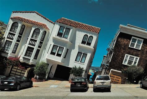 Rue En Pente De San Francisco Les Maisons Semblent Construites Pas