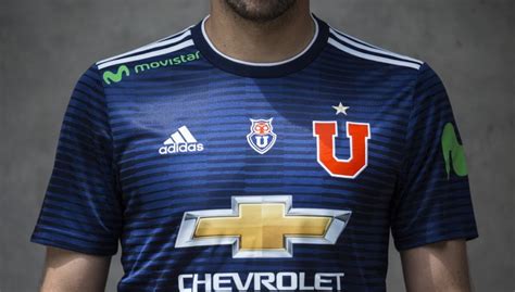 No somos una tienda online de camisetas de fútbol. Camiseta Adidas de U de Chile 2017-18 - Todo Sobre Camisetas
