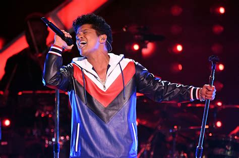 Grammys 2018 Performers Bruno Mars Kendrick Lamar And More