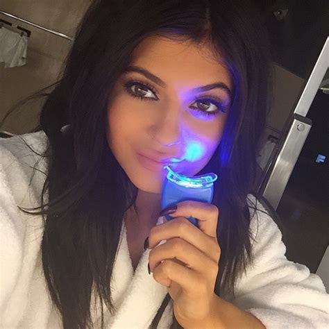 Kylie “hehe Break On Set About To Use My Teeth Whitening Kit From Sparklingwhitenersthis