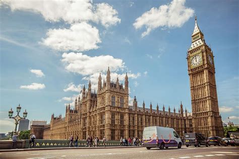 You are going to learn about its name, real name, why it is famous, location, the clock, dimensions, weight, architectures, history, power source, renovations and many other interesting big ben facts. 5 secretos del Big Ben | WeekMen