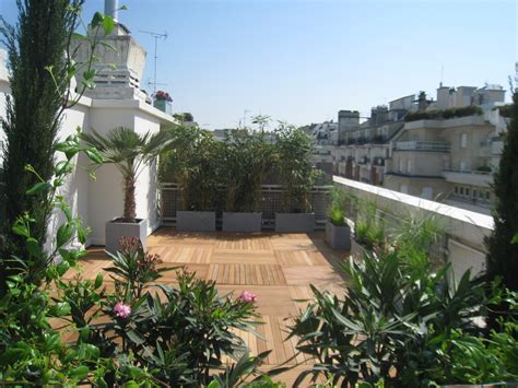 Le toit terrasse est une pièce extérieure toujours agréable à vivre dont les propriétaires raffolent pour l'espace supplémentaire qu'il crée et la sensation d'espace qu'il. AMENAGEMENT D'EXTERIEUR JARDINIER PAYSAGISTE CORSE / PACA ...