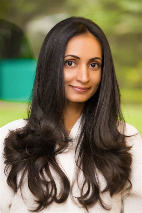 Broken hair with split ends gives a thin and rough look to your hair tips. Daily Hair Care Routine ~ Simple Everyday Tips To Follow