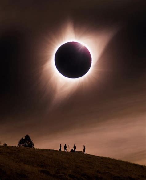 The Most Amazing Photos Of The 2017 Solar Eclipse