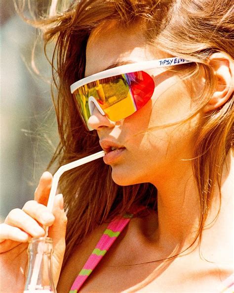 mirrored sunglasses effortless beauty beautiful woman style girl model daria women mood